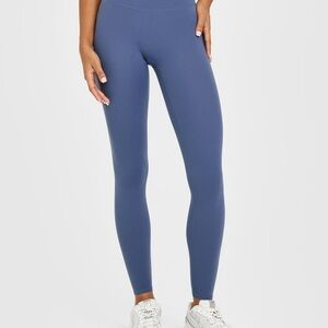SOFTMOTION™ HIGH WAISTED LEGGINGS WITH WHITE LOGO